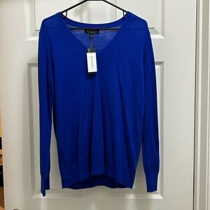 Banana republic 100% merino wool sweater. NWT new condition never worn